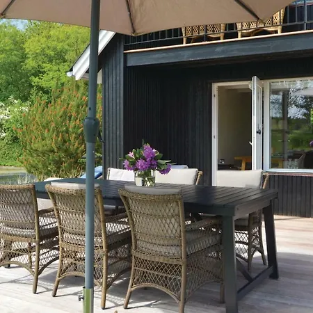 Holiday home Three-bedroom In Blavand