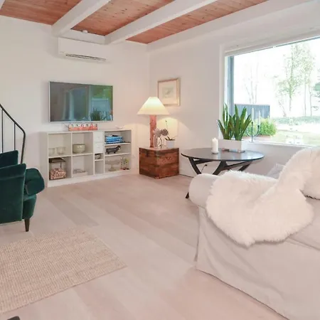 Three-bedroom In * Blavand