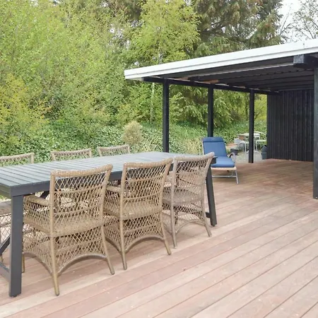 Three-bedroom In * Blavand