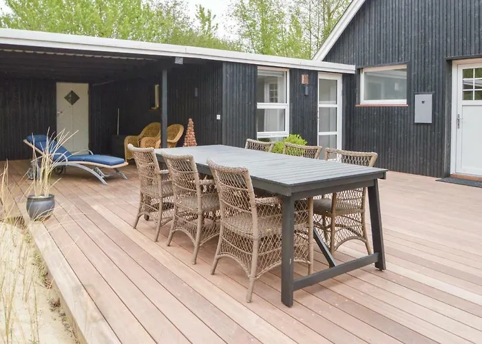 Three-bedroom In Vakantiehuis *